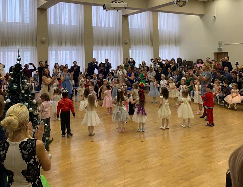 Бублик отмечает Новый 2019 год!